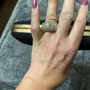 Elegant women's Clutches & Evening Bags different colour most of them New